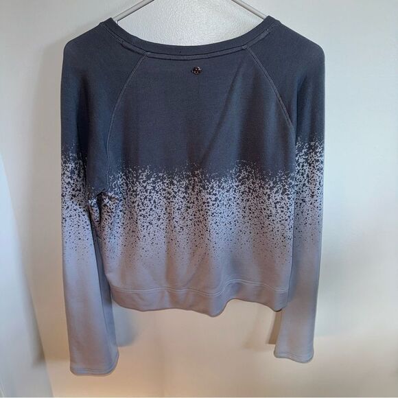 CALIA by Carrie Underwood Gray Ombre Long Bell Sleeve Zip-Hem Sweatshirt - Picture 7 of 10
